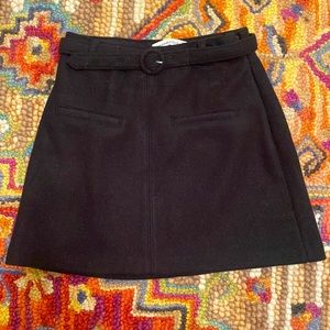 NEVER WORN Abercrombie Belted Mini Skirt